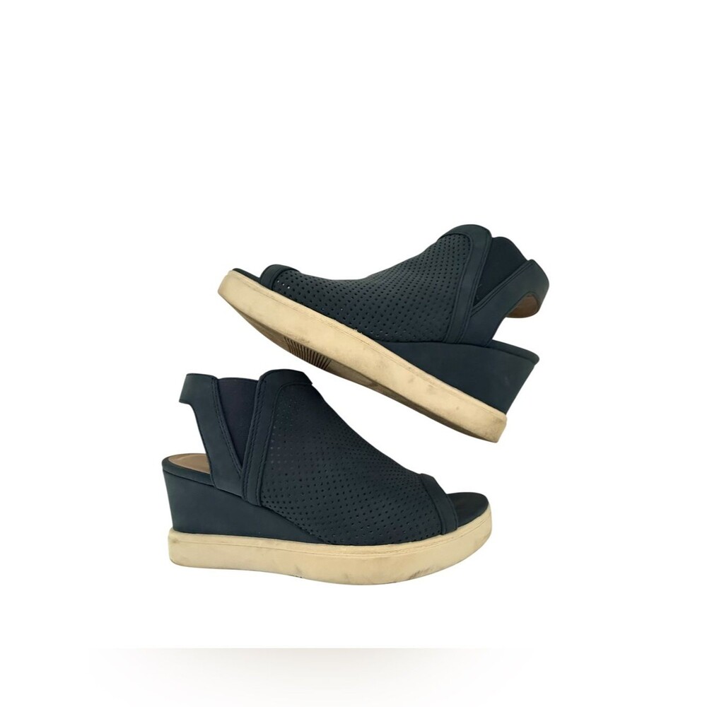 Soma Blue Perforated Open Toe Wedge Sandals